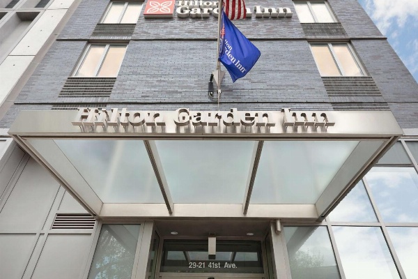 Hilton Garden Inn Long Island City New York image 2